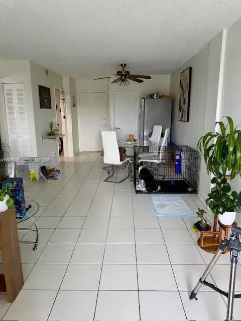 2841 NE 163rd St # 306, North Miami Beach FL 33160 photo 2