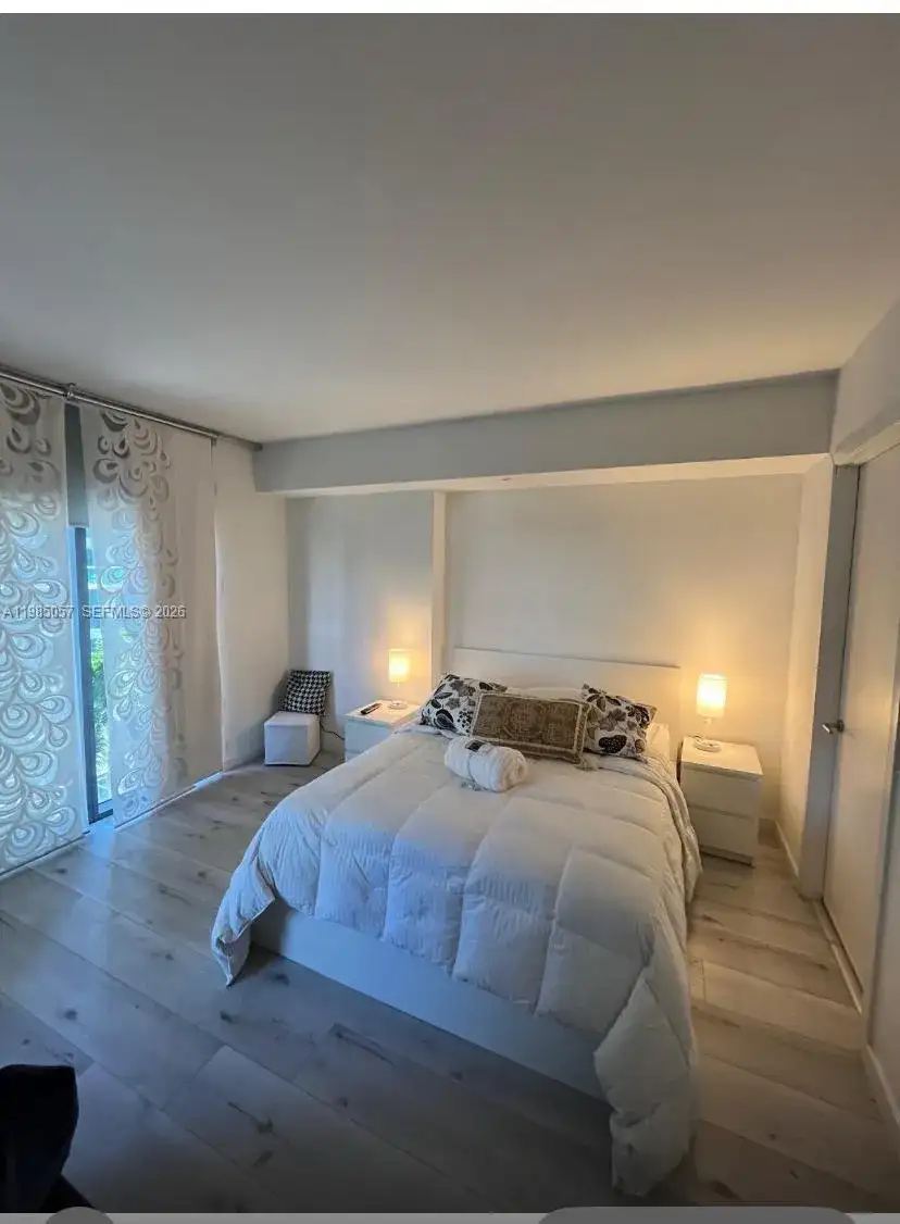 31 SE 6th St # 804, Miami FL 33131 photo 5