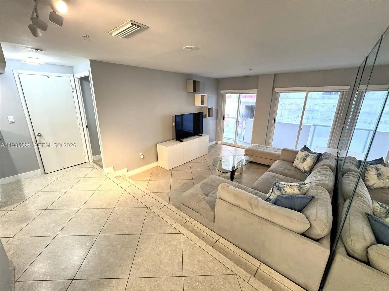 9195 Collins Ave, Surfside FL 33154 photo 2