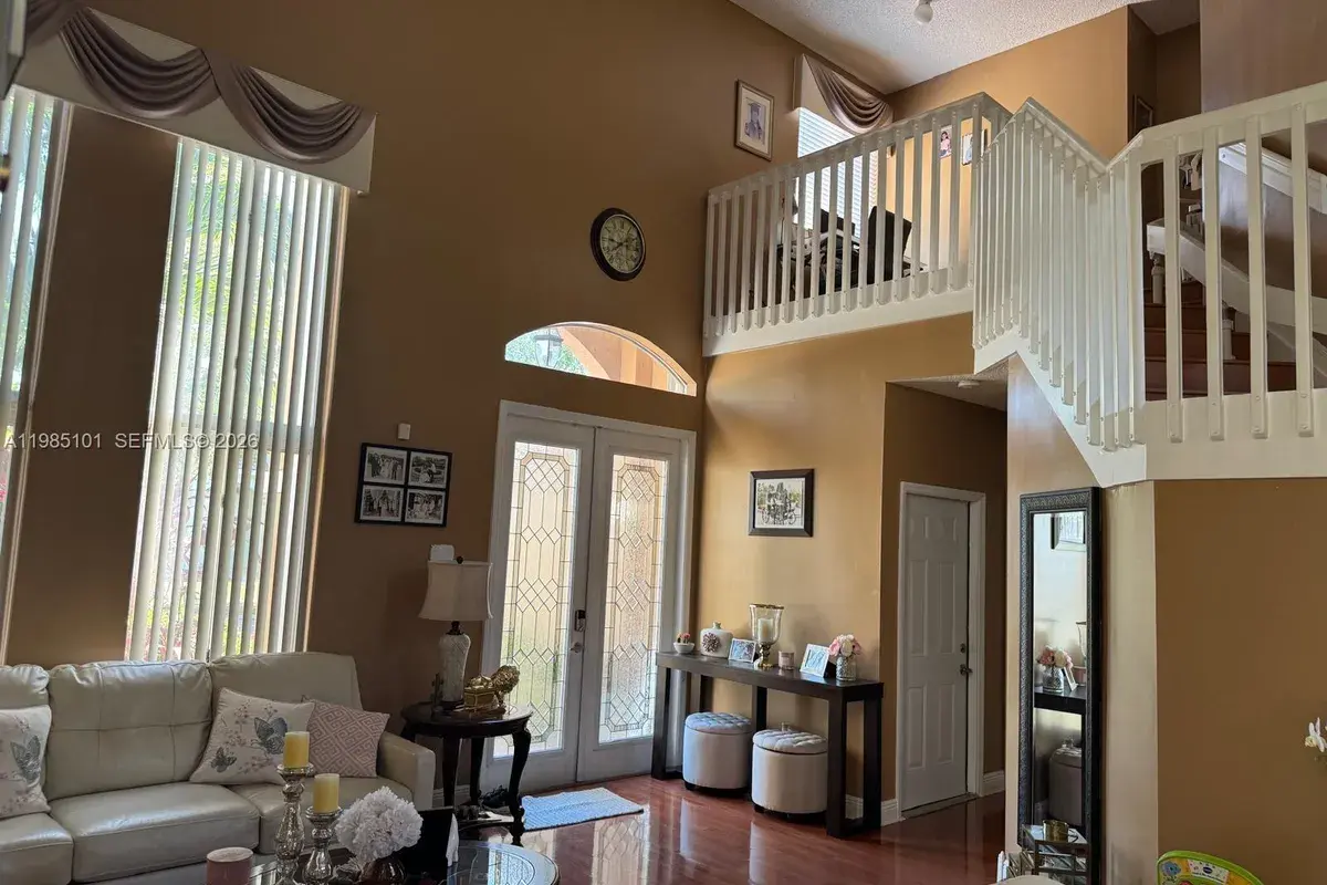 1661 SE 17th St, Homestead FL 33035