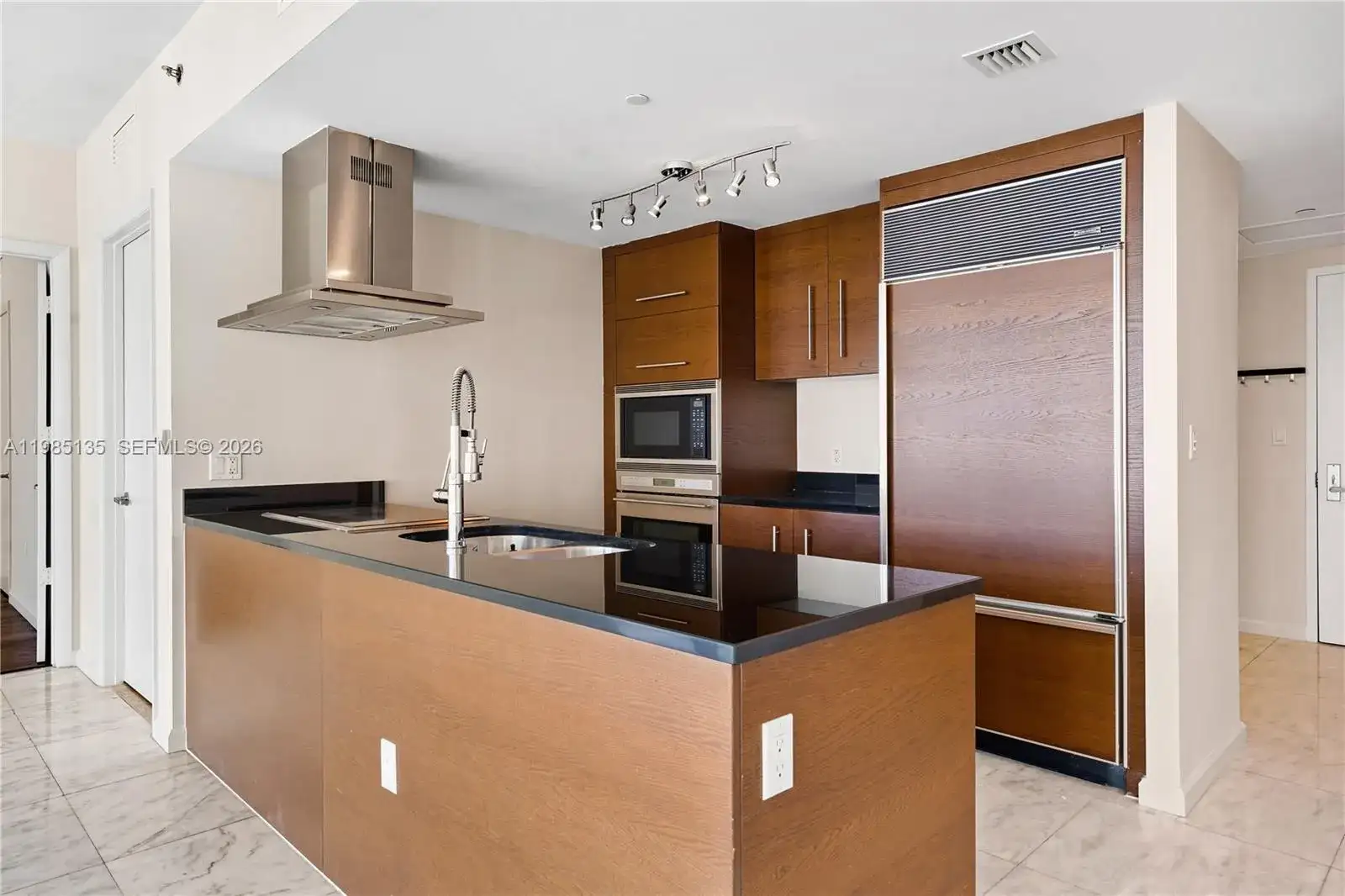 495 Brickell Ave # 3904, Miami FL 33131 photo 5