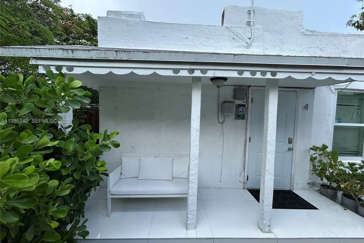 551 NW 41st St # 4, Miami FL 33127