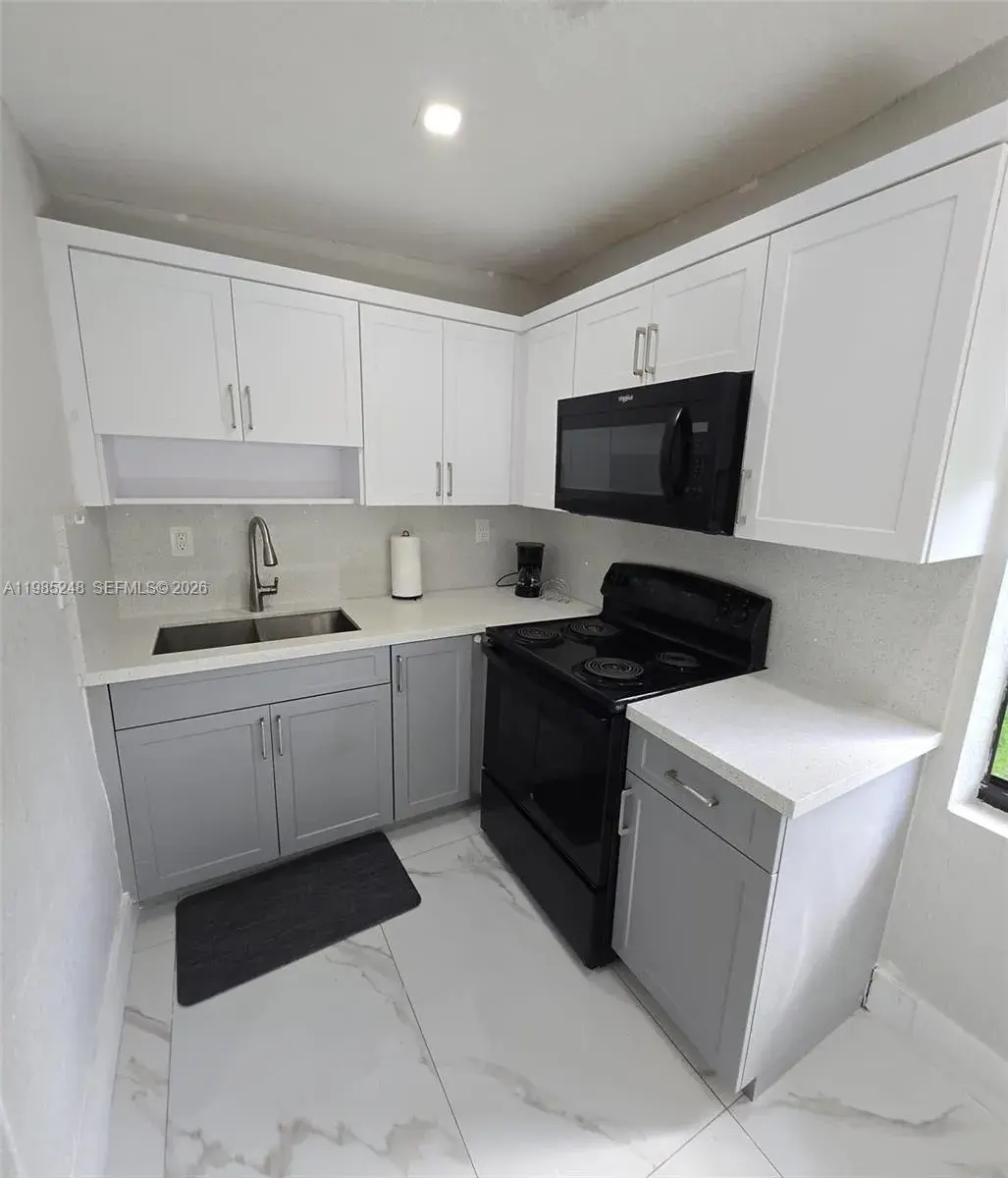 1281 NE 110th St # 1285, Miami FL 33161