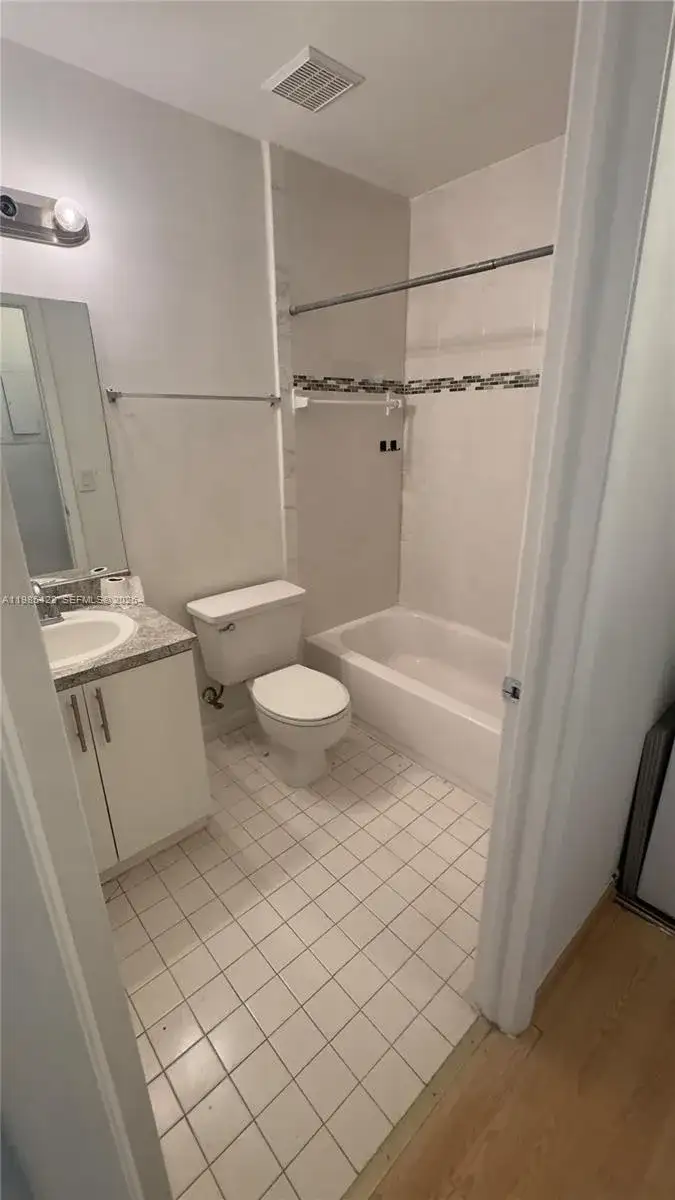 10480 NW 8th St # 201, Pembroke Pines FL 33026 photo 5