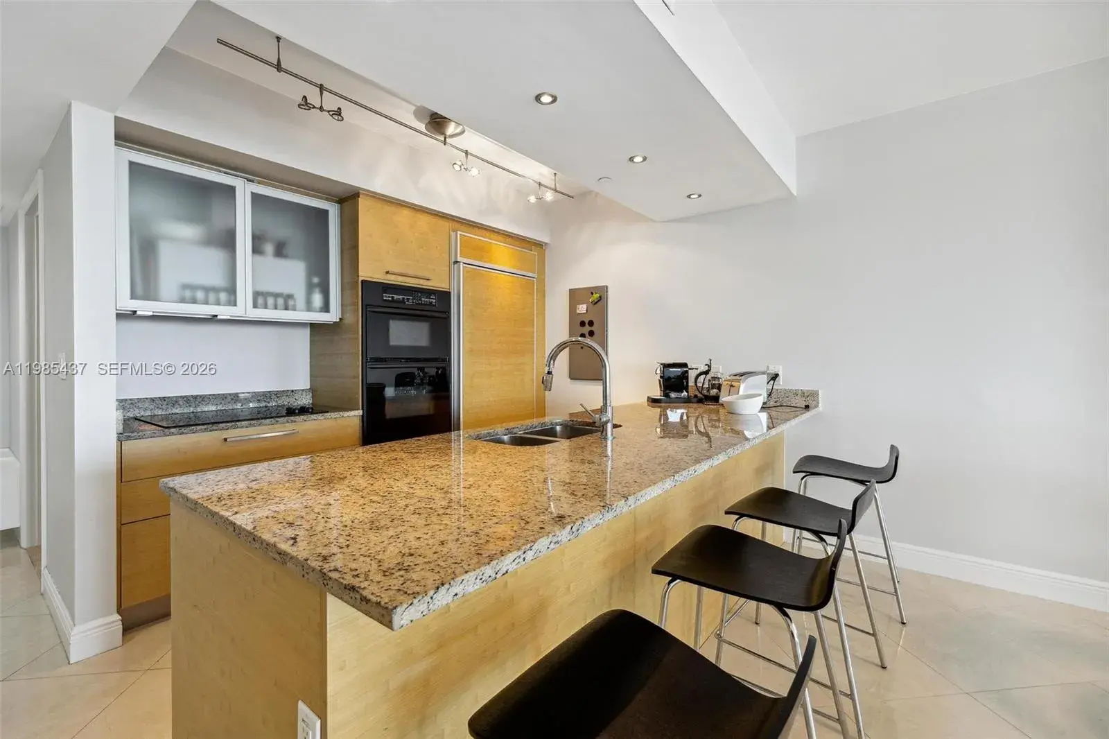 1830 S Ocean Dr # 2703, Hallandale Beach FL 33009