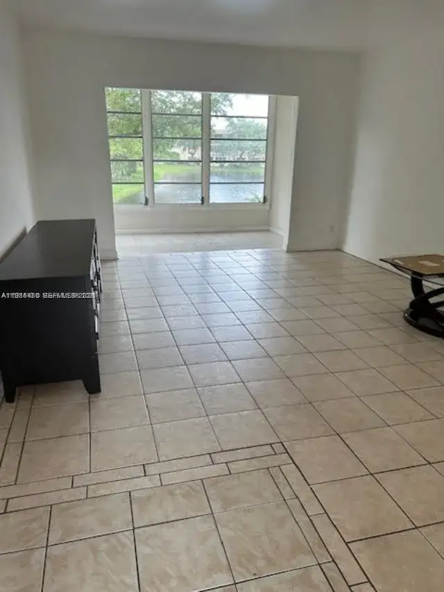 5103 NW 35th St # 503, Lauderdale Lakes FL 33319 photo 5