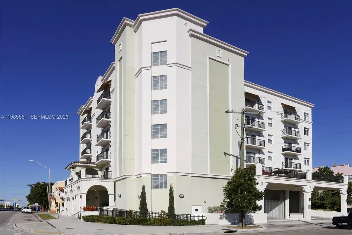435 SW 12th Ave # 605, Miami FL 33130