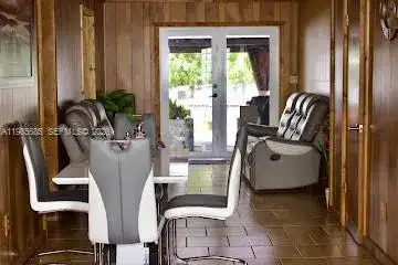 8140 W 12th Ave, Hialeah FL 33014 photo 3