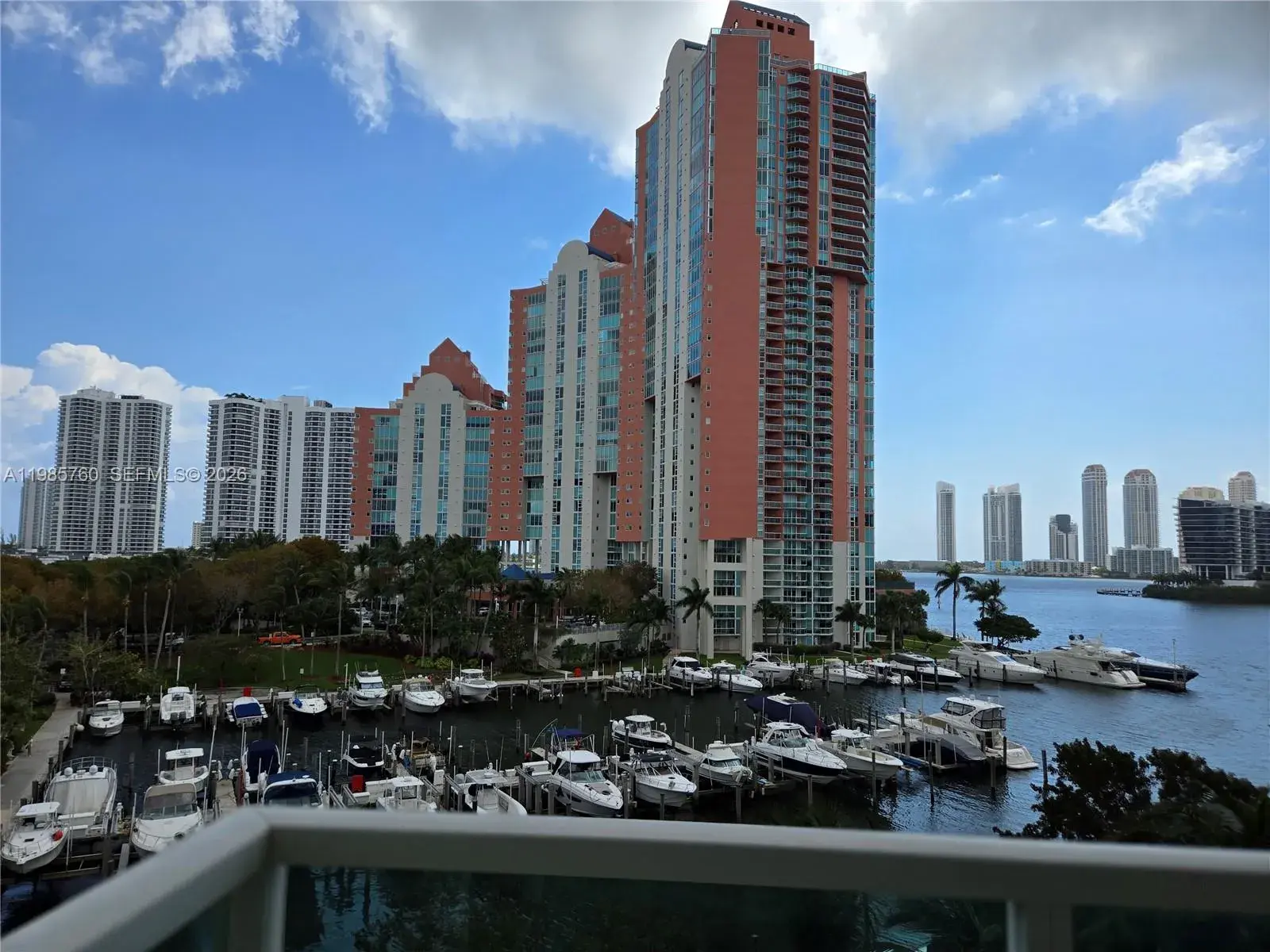3340 NE 190th St # 606, Aventura FL 33180