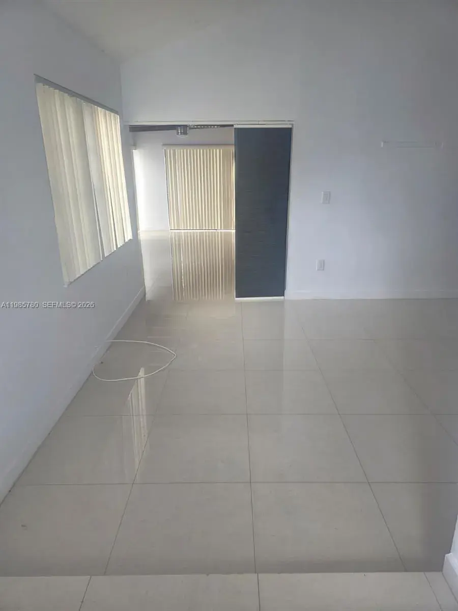 710 SW 99th Ct Cir, Miami FL 33174