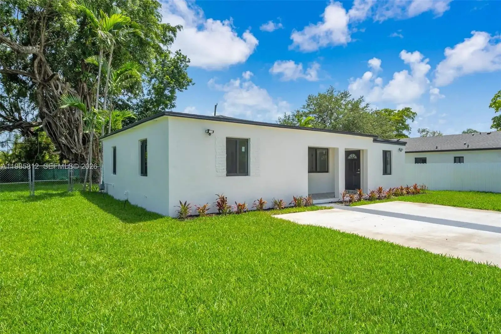 1010 NE 140th St, North Miami FL 33161