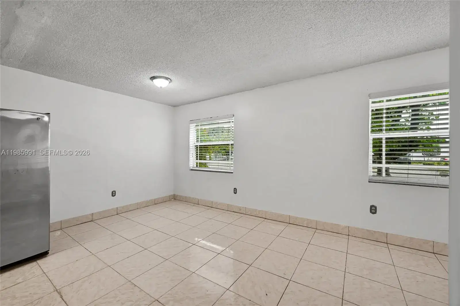 210 E 59th St, Hialeah FL 33013 photo 4