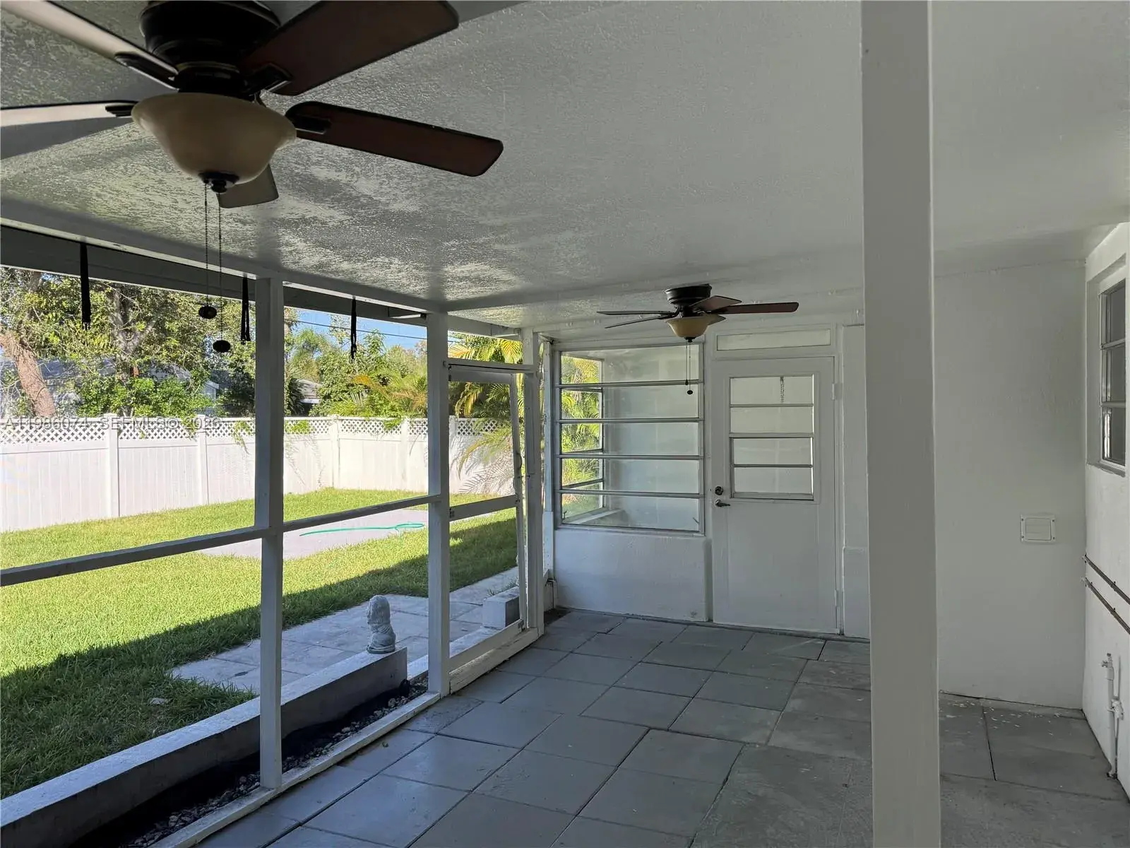 2400 N 57th Way # 0, Hollywood FL 33021
