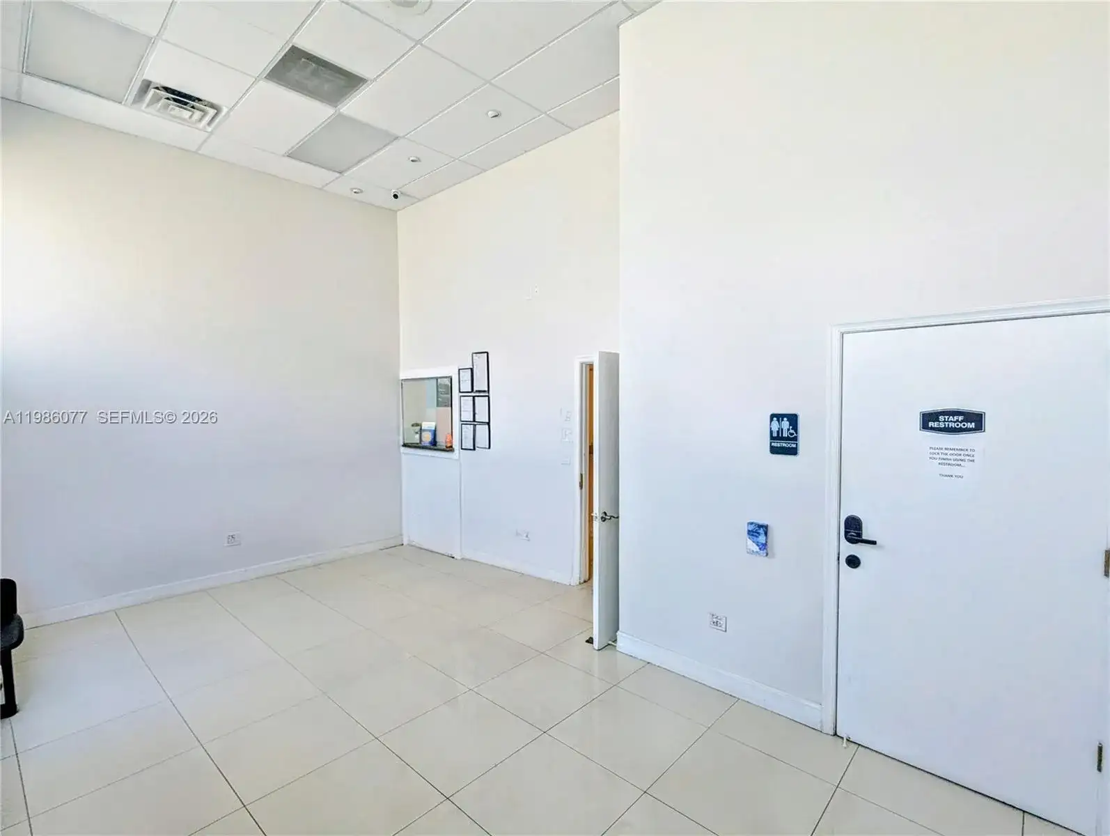 1100 W Oakland Park Blvd # 3, Wilton Manors FL 33311 photo 3
