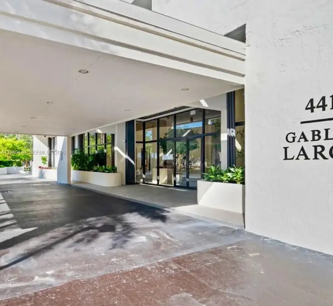 441 Valencia Ave # 803, Coral Gables FL 33134 photo 2