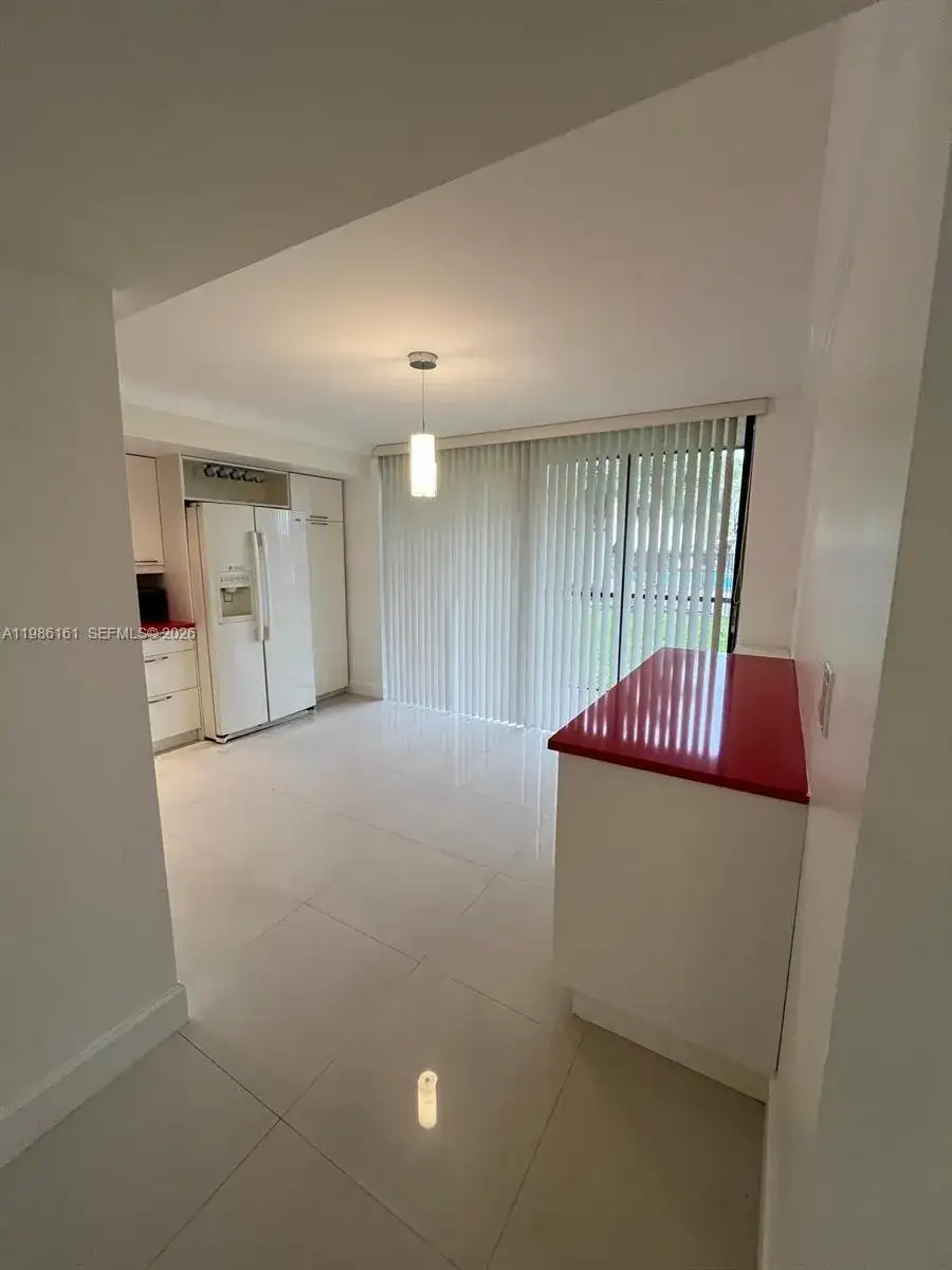 SW 107th Ave, Miami FL 33173 photo 3