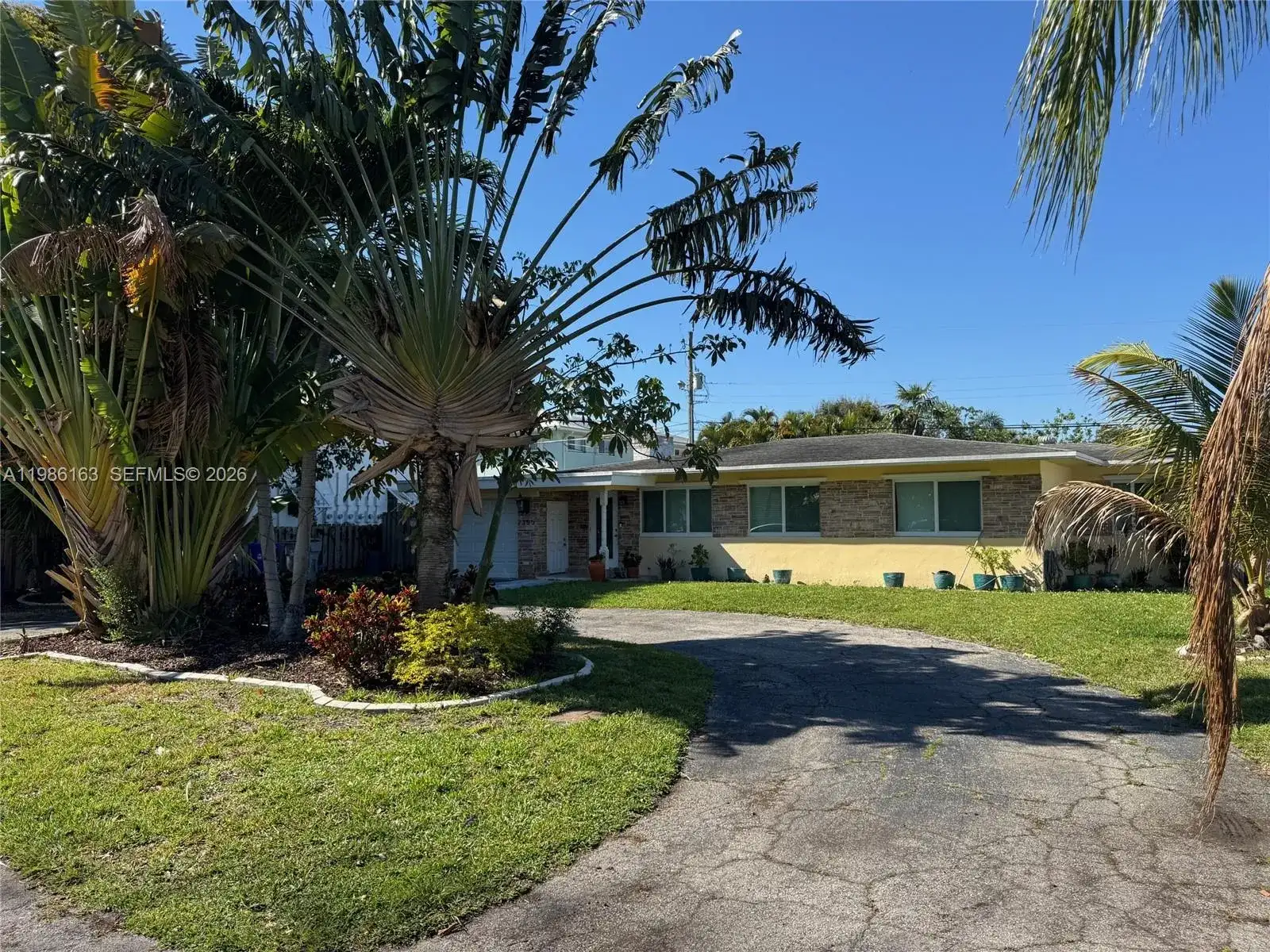 2355 SE 7th St, Pompano Beach FL 33062 photo 3