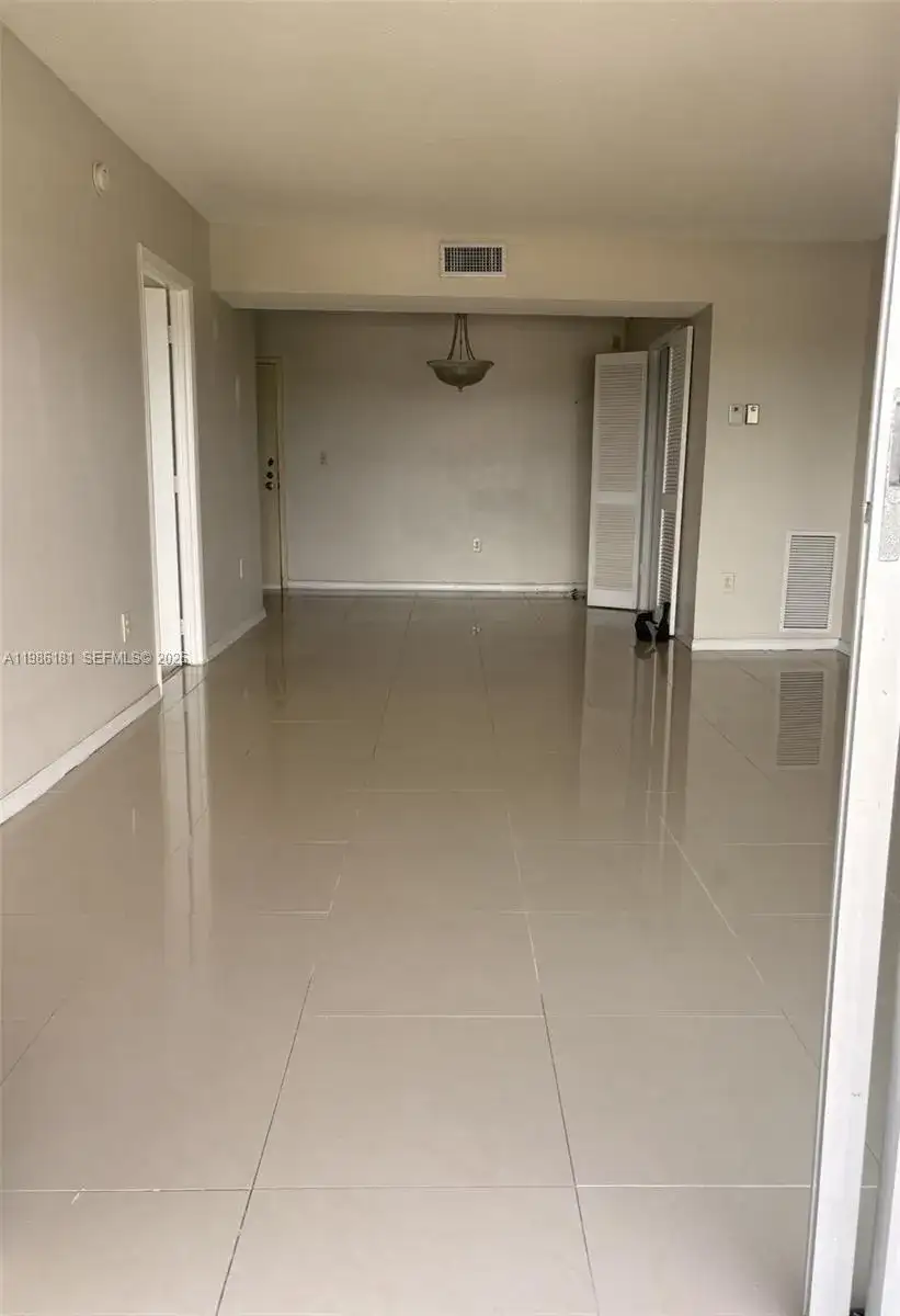 4164 Inverrary Dr # 913, Lauderhill FL 33319 photo 5