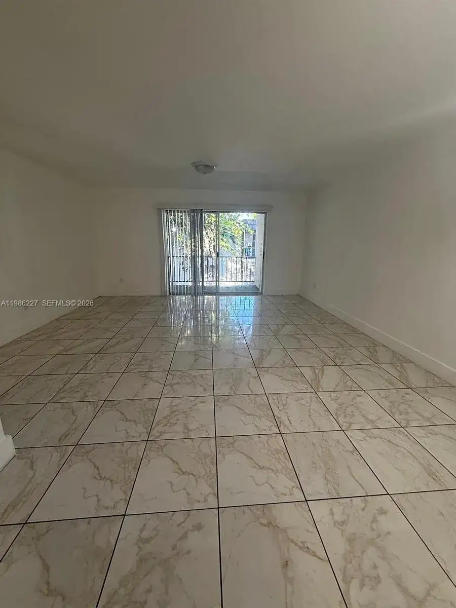 10393 N Kendall Dr # U7, Miami FL 33176 photo 3