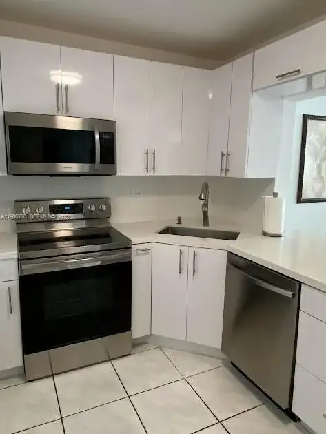 5601 Collins Ave # 1524, Miami Beach FL 33140 photo 5