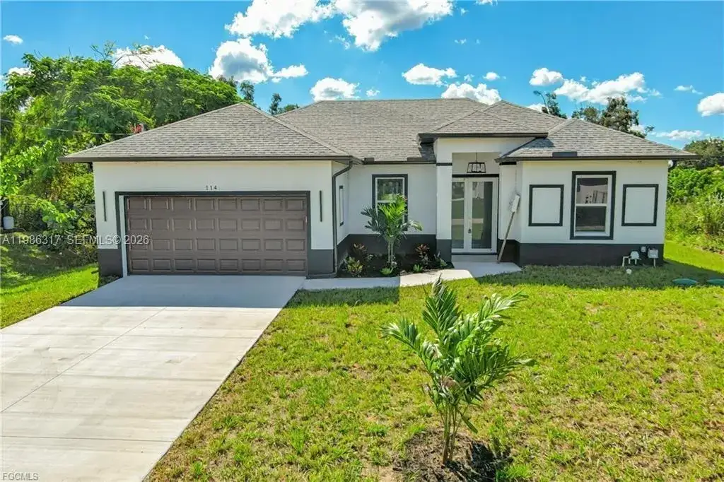 114 PRESTON ST, Lehigh Acres FL 33974