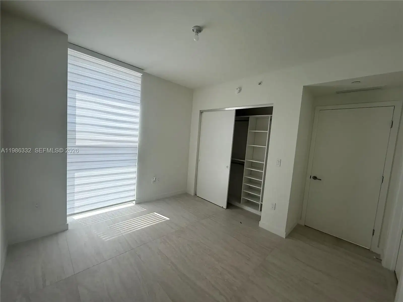 77 SE 5 St # 2015, Miami FL 33131 photo 3