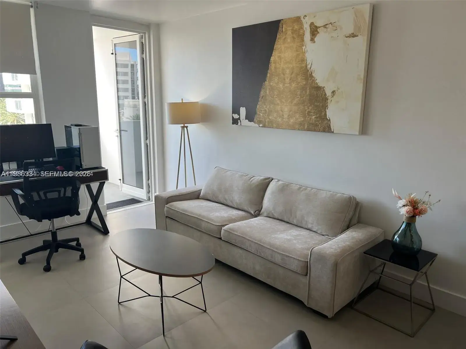1 bath Residential for sale at 100 Lincoln Rd # 620, Miami Beach FL 33139