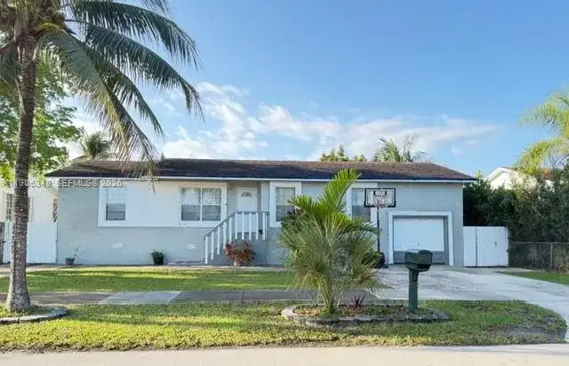 9770 SW 210th St, Cutler Bay FL 33189