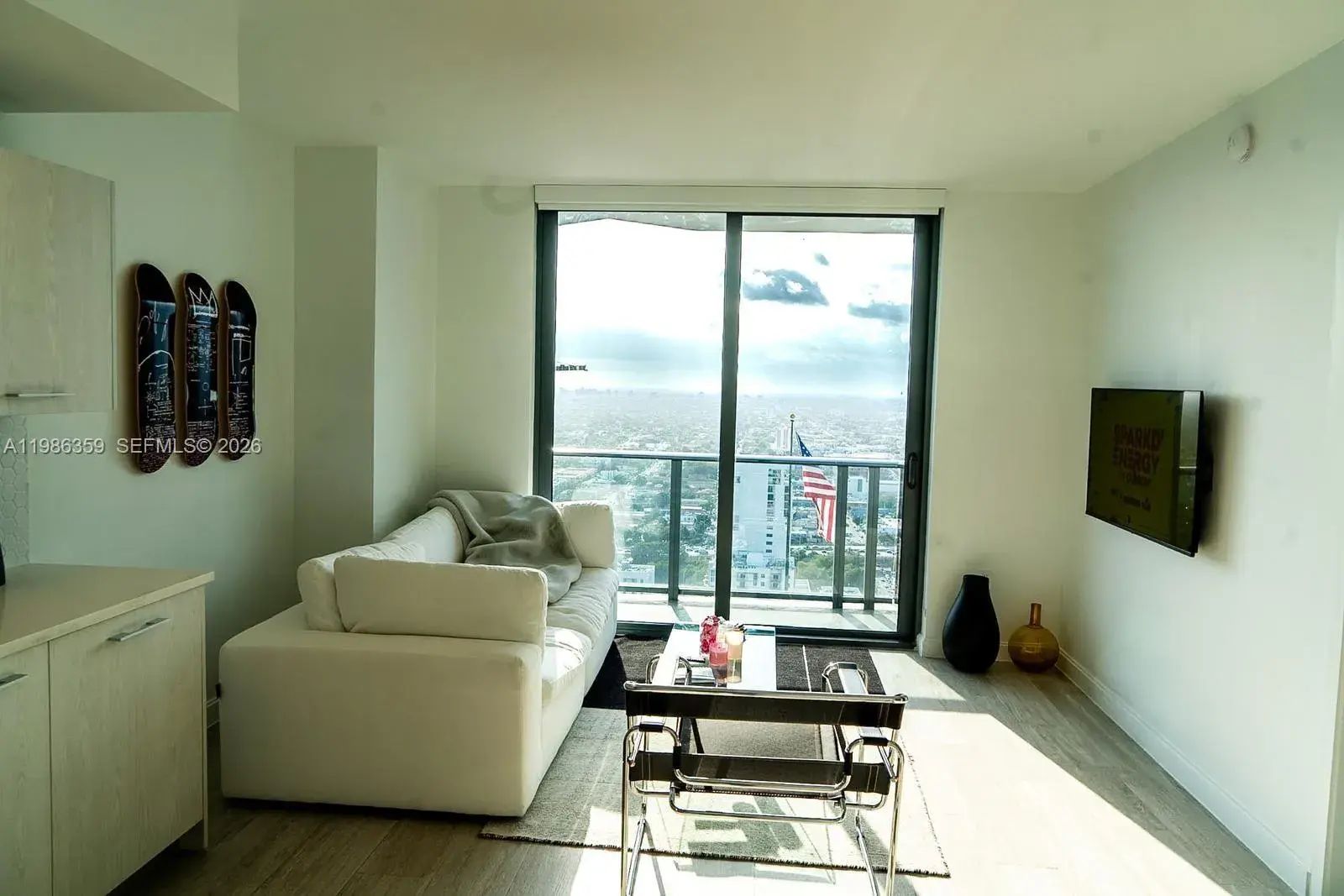 55 SW 9th St # 3607, Miami FL 33130 photo 3