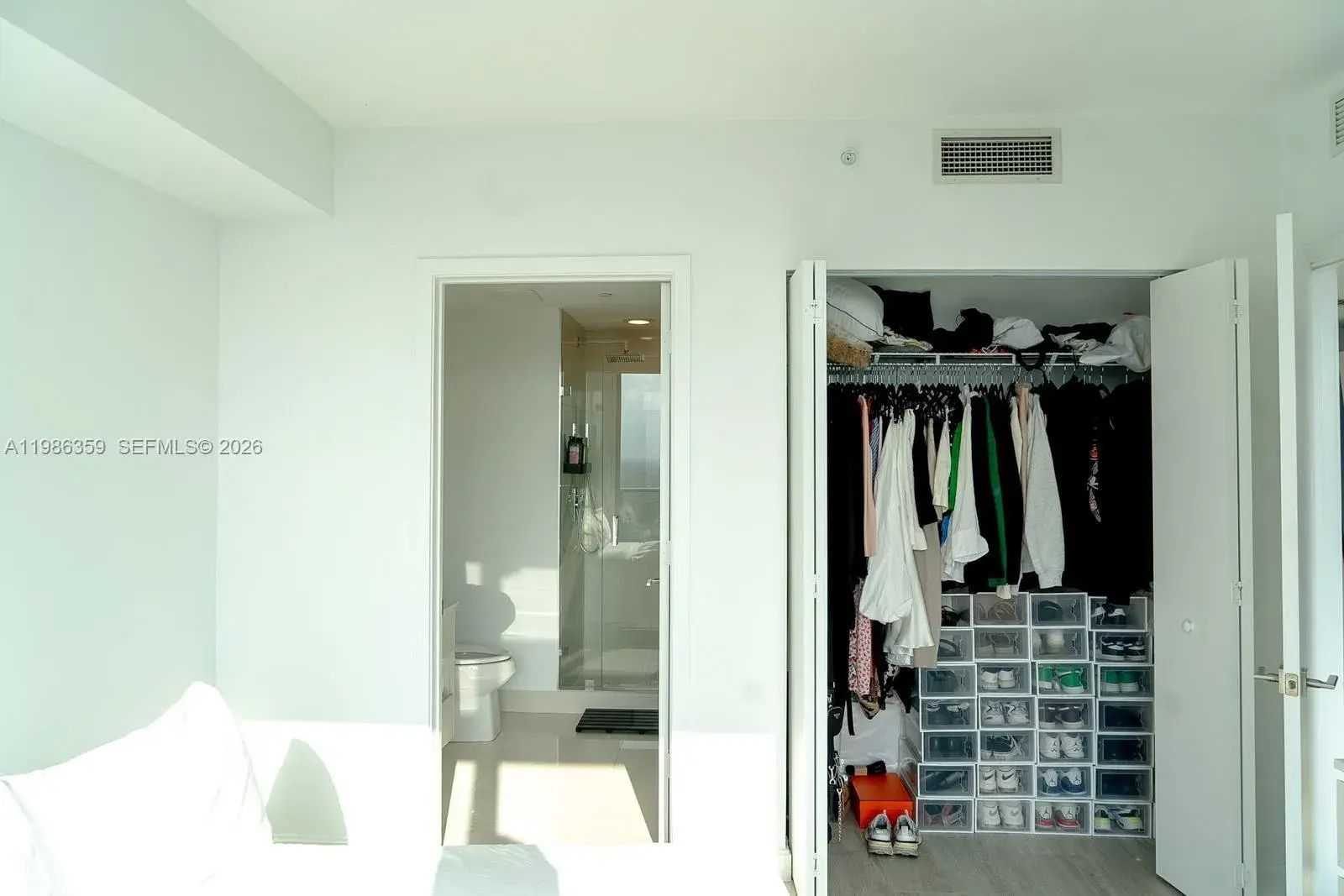 55 SW 9th St # 3607, Miami FL 33130 photo 4