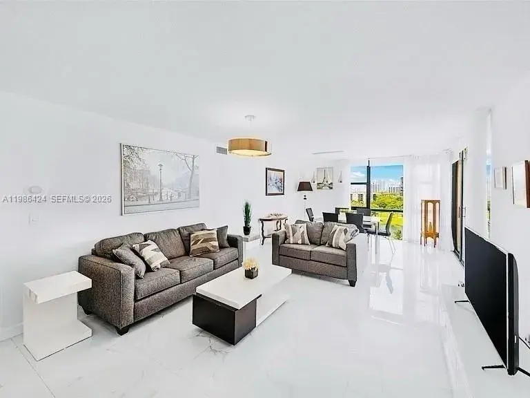 20301 W Country Club Dr # 1023, Aventura FL 33180