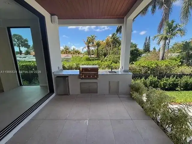 2161 NE 124th St, North Miami FL 33181 photo 5