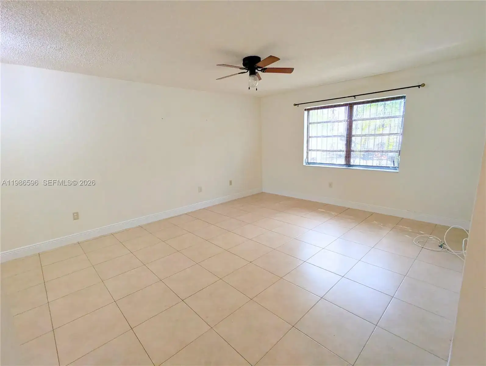 4050 NW 135th St # 9, Opa-Locka FL 33054 photo 2