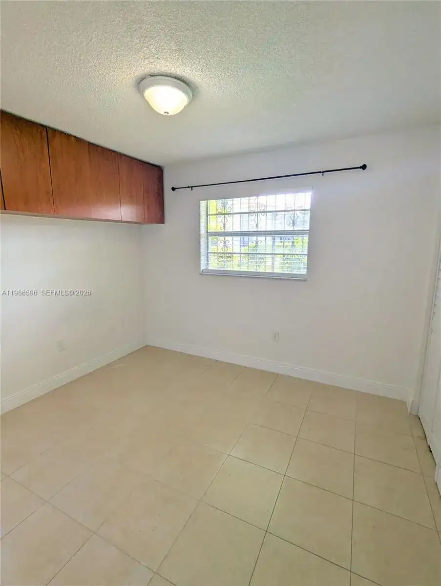 4050 NW 135th St # 9, Opa-Locka FL 33054 photo 3