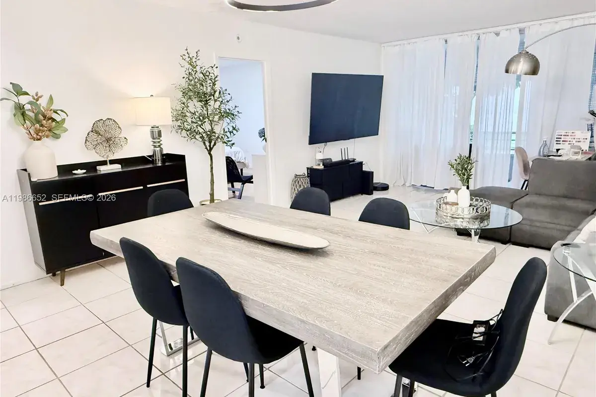 8321 Sands Point Blvd # D204, Tamarac FL 33321