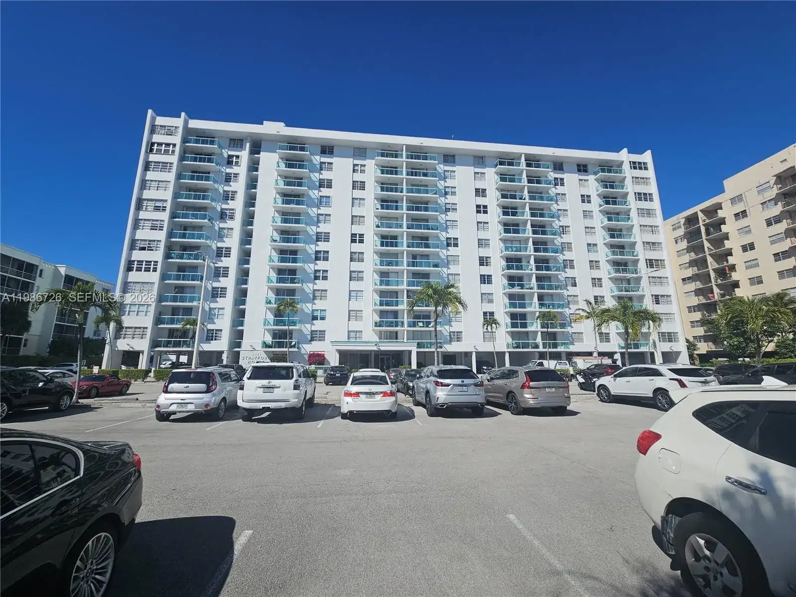 2841 NE 163rd St # 914, North Miami Beach FL 33160 photo 4