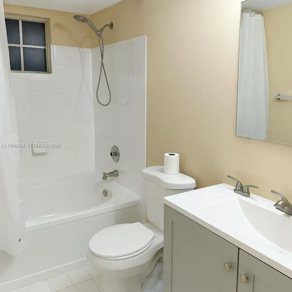 17150 N Bay Rd # 2122, Sunny Isles Beach FL 33160 photo 3