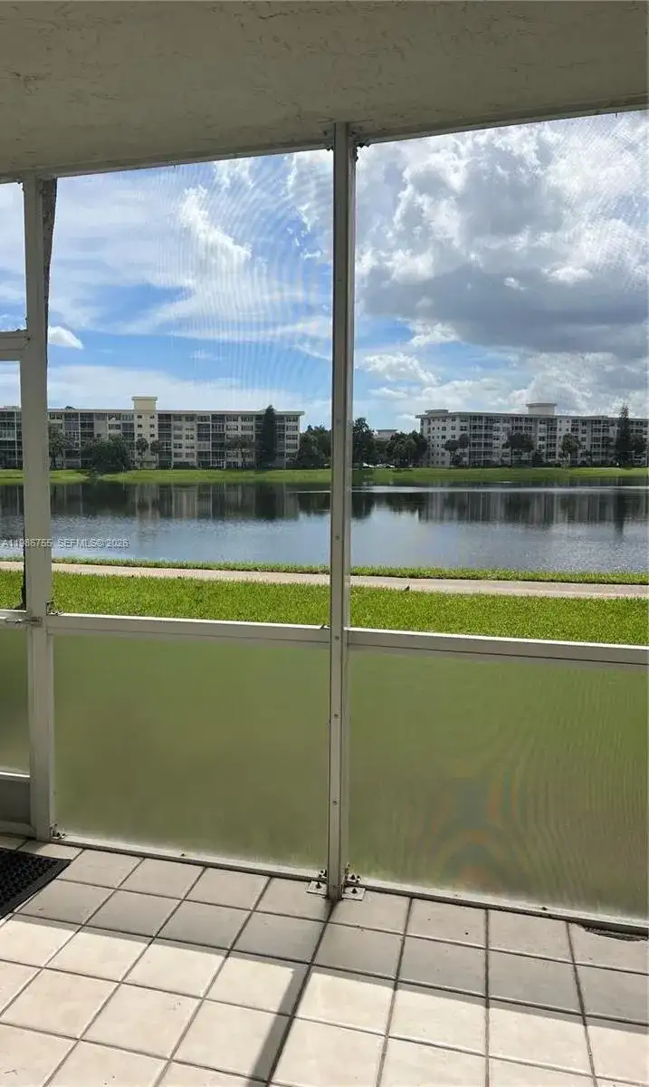 2900 N Course Dr # 107, Pompano Beach FL 33069 photo 5