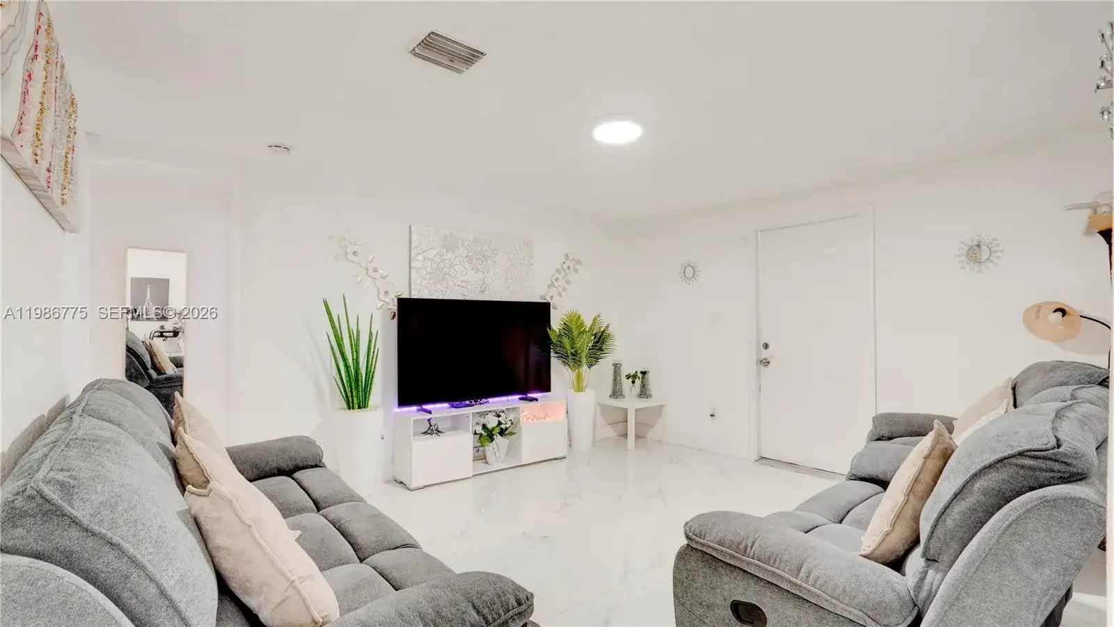 10529 NW 35th Ave, Miami FL 33147 photo 5