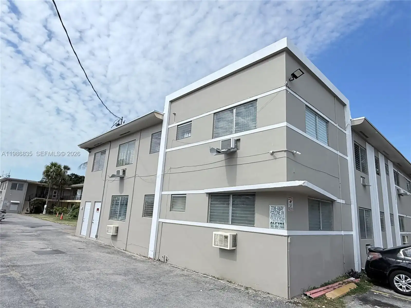 70 NW 77th St # 9, Miami FL 33150