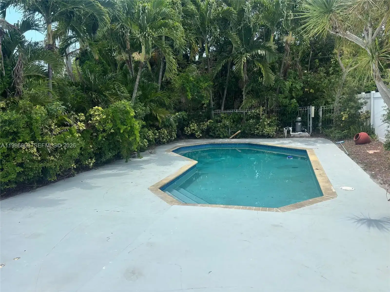 8850 NE 4th Ave, El Portal FL 33138