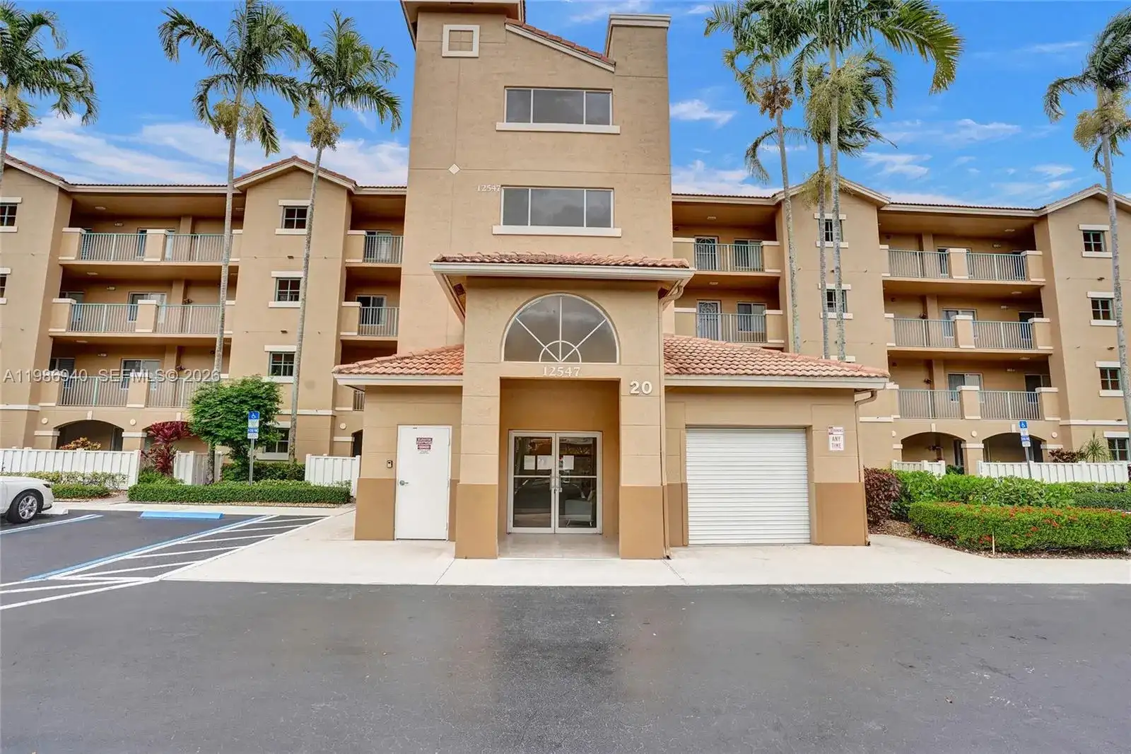 12547 Imperial Isle Dr # 206, Boynton Beach FL 33437 photo 2