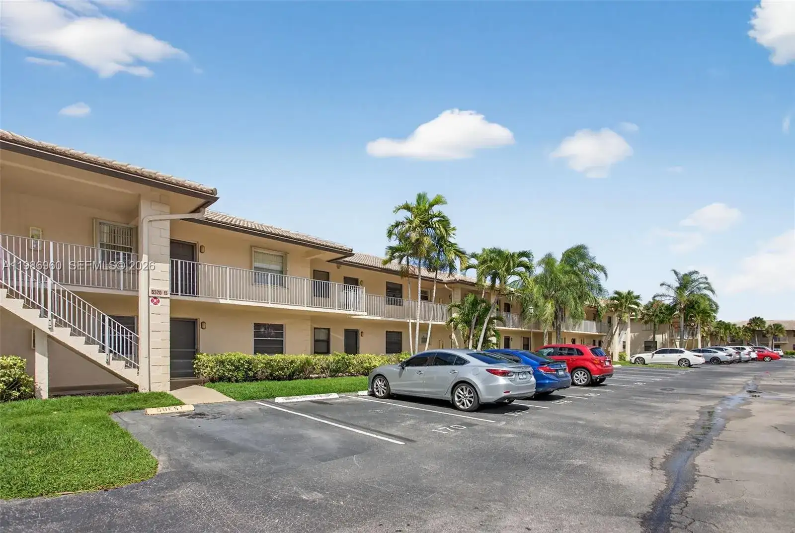 5520 Lakeside Dr # 105, Margate FL 33063 photo 2