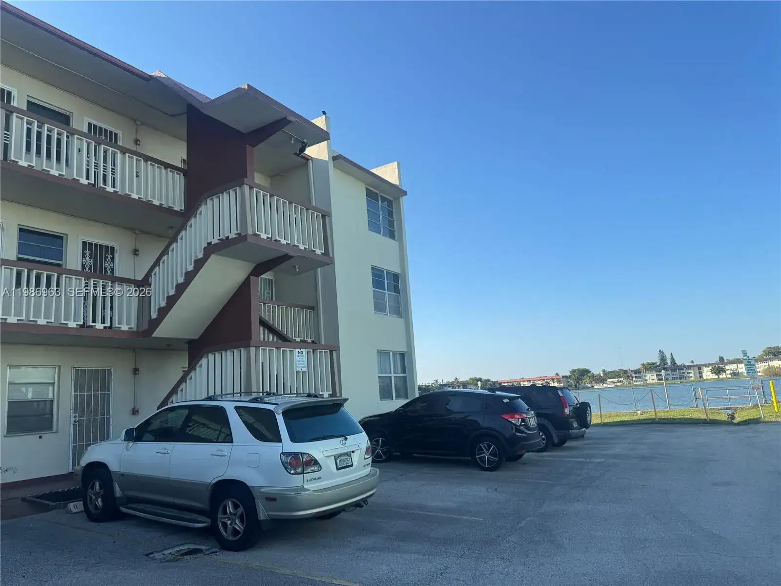 1481 NE Miami Gardens Dr # 162, Miami FL 33179 photo 4