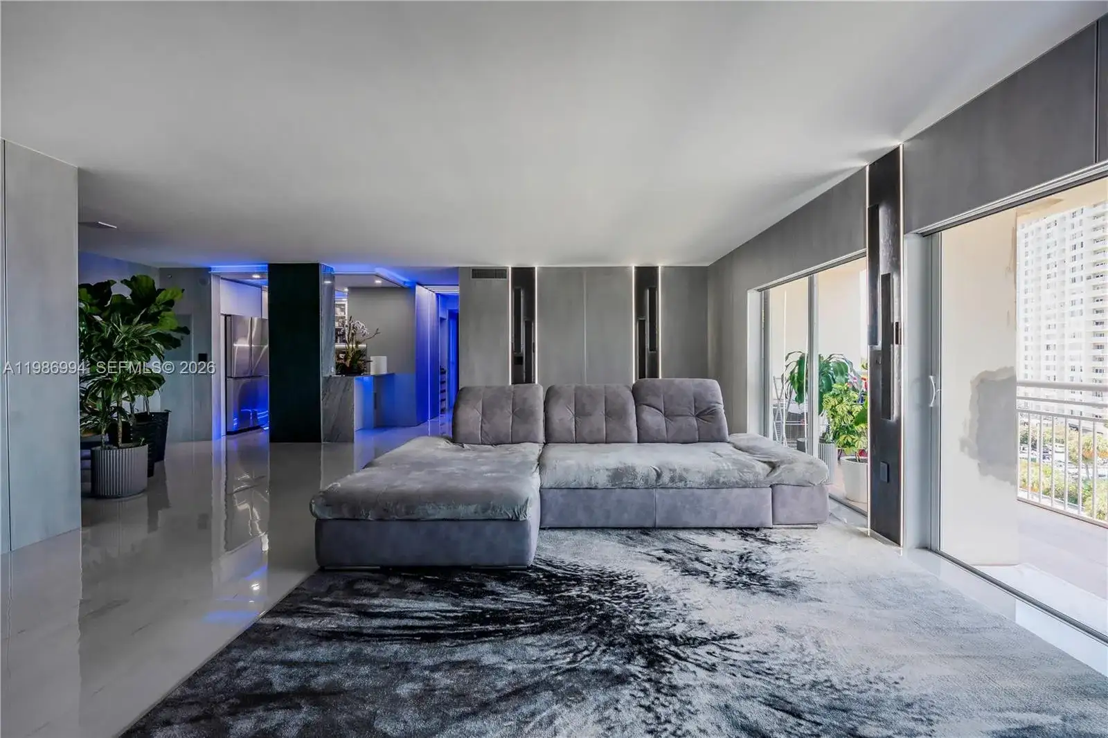 400 SE Kings Point Dr # 23, Sunny Isles Beach FL 33160