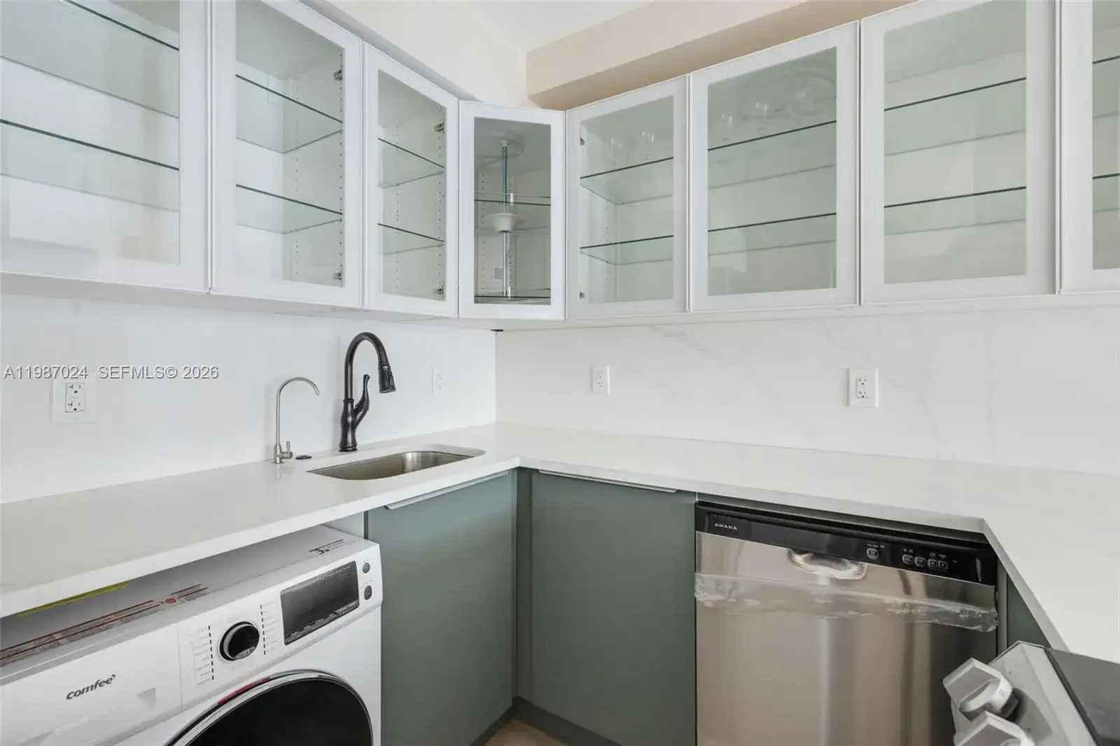 3660 NE 166th St # 104, North Miami Beach FL 33160 photo 2