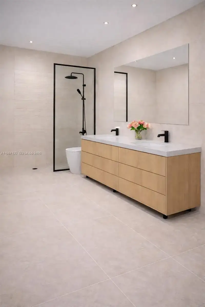 7860 NE Bayshore Ct # 2D, Miami FL 33138 photo 5