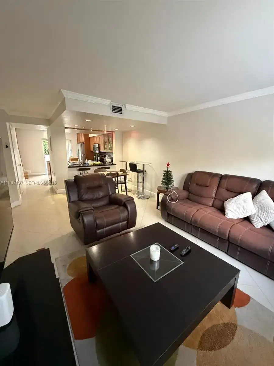8240 SW 149th ct # 202, Miami FL 33193 photo 3