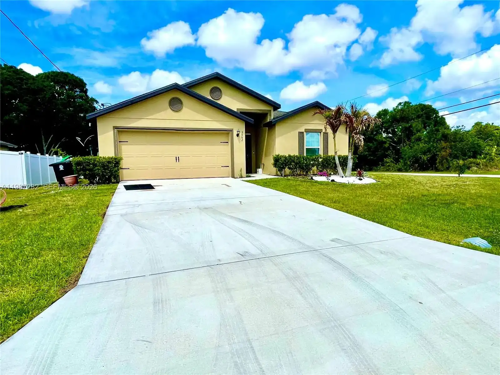 3902 SW Brunswick St, Saint Lucie West FL 34953