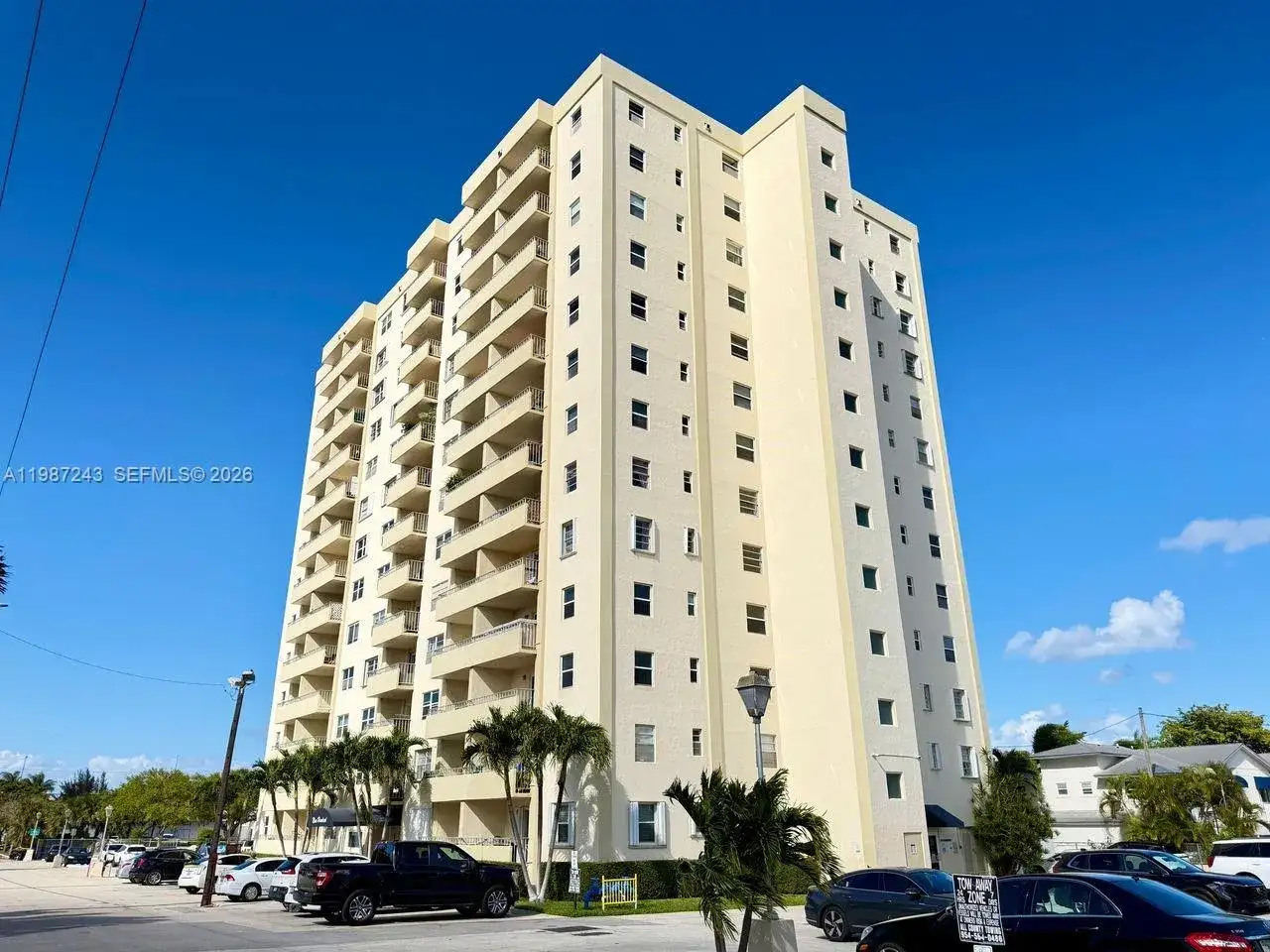 900 NE 18th Avenue # 304, Fort Lauderdale FL 33304 photo 2
